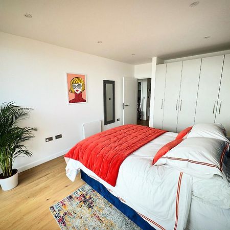 Stunning Beach Front Apartment With Sea Views, Free Parking & Balcony Рамсгейт Екстериор снимка