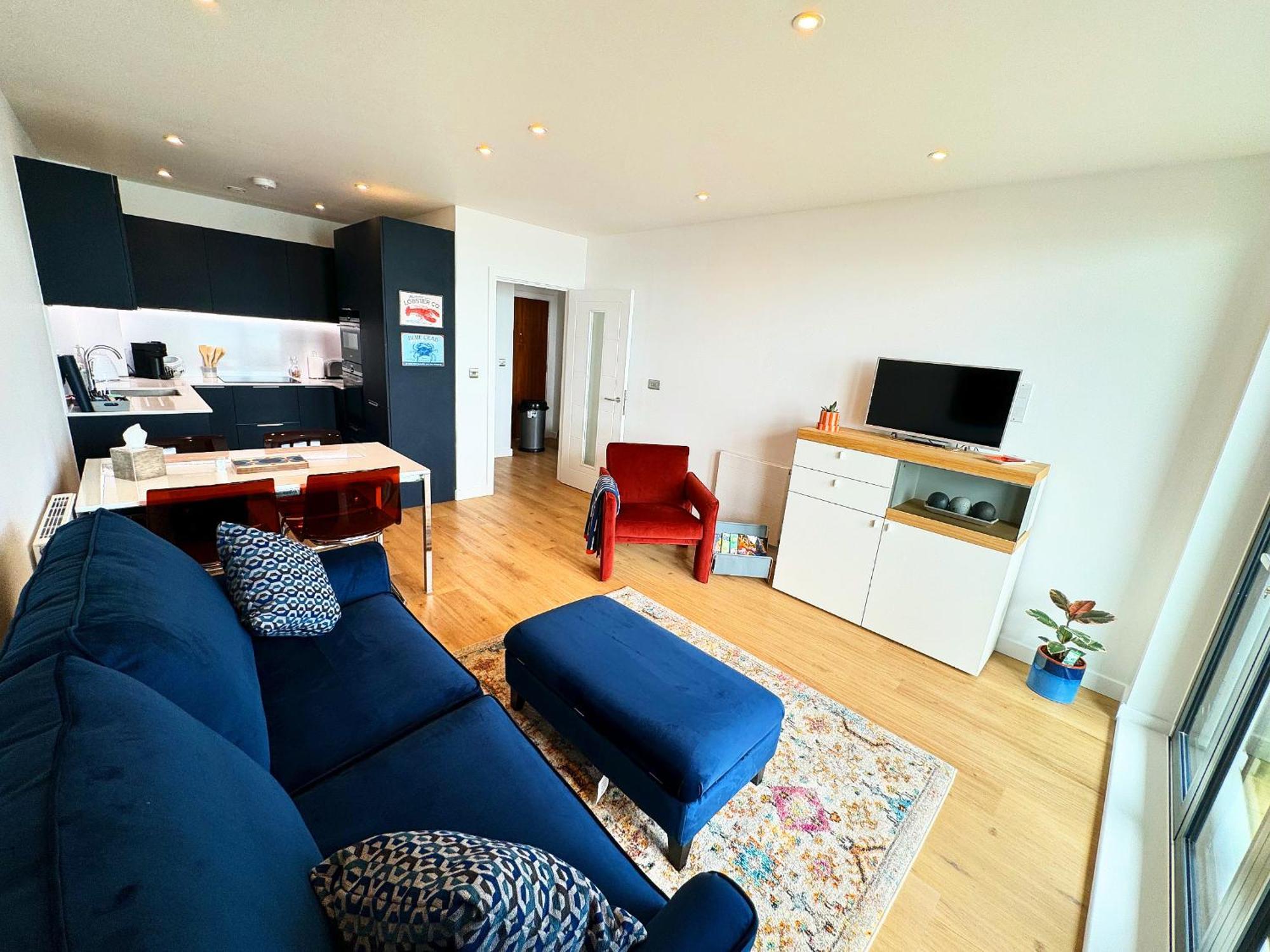 Stunning Beach Front Apartment With Sea Views, Free Parking & Balcony Рамсгейт Екстериор снимка